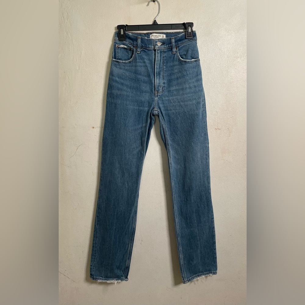 Abercrombie & Fitch the 90’s Straight ultra high-Rise Jean for womens